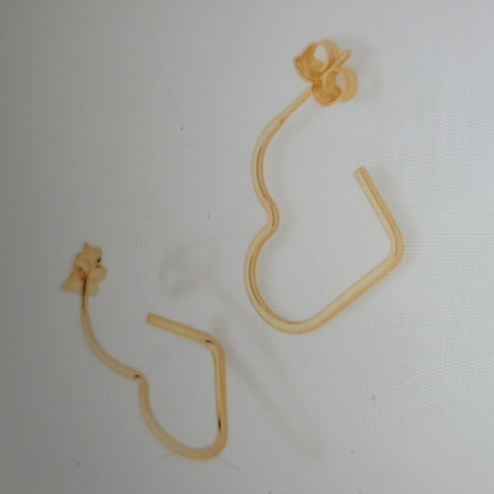 Gold heart small hoop Earrings